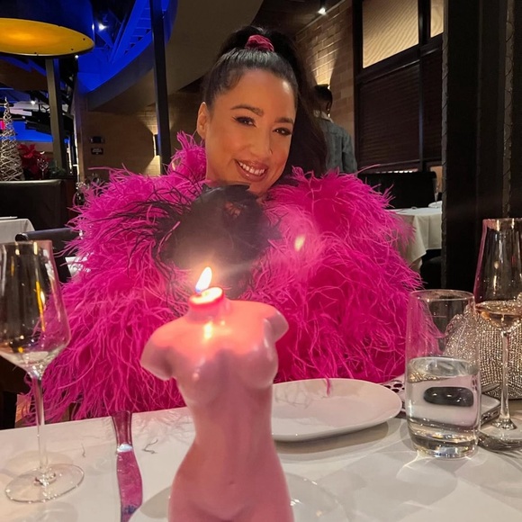 Bright Pink Ostrich Feather Coat - Picture 13 of 14